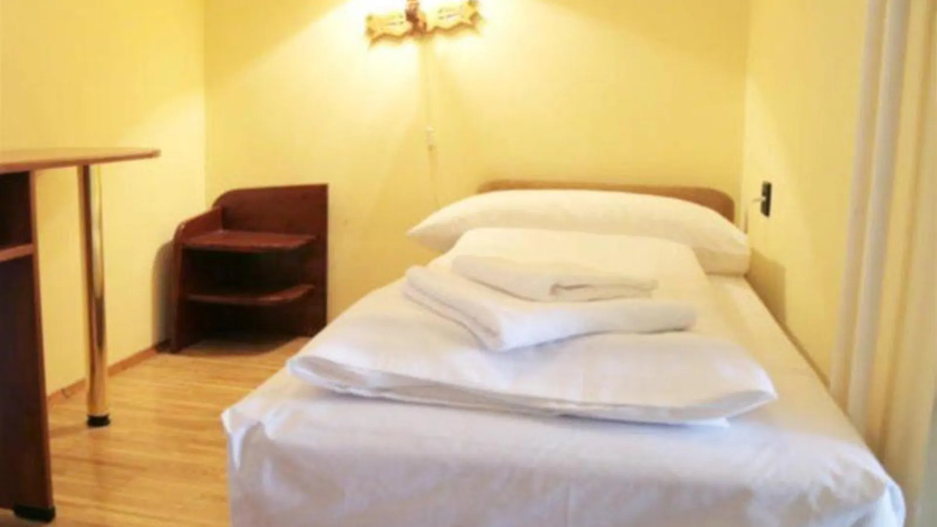 Hotel Bara Budapeste 3*,