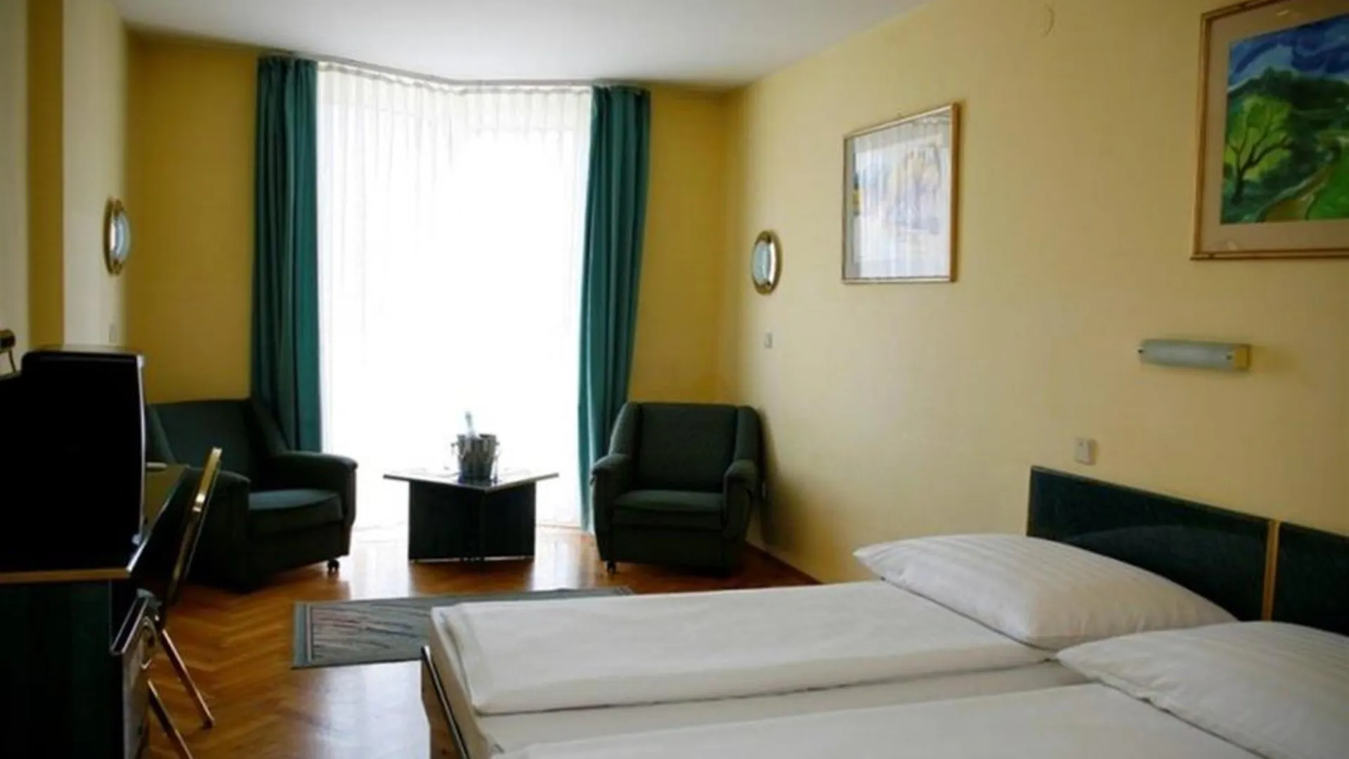 Hotel Bara Budapeste
