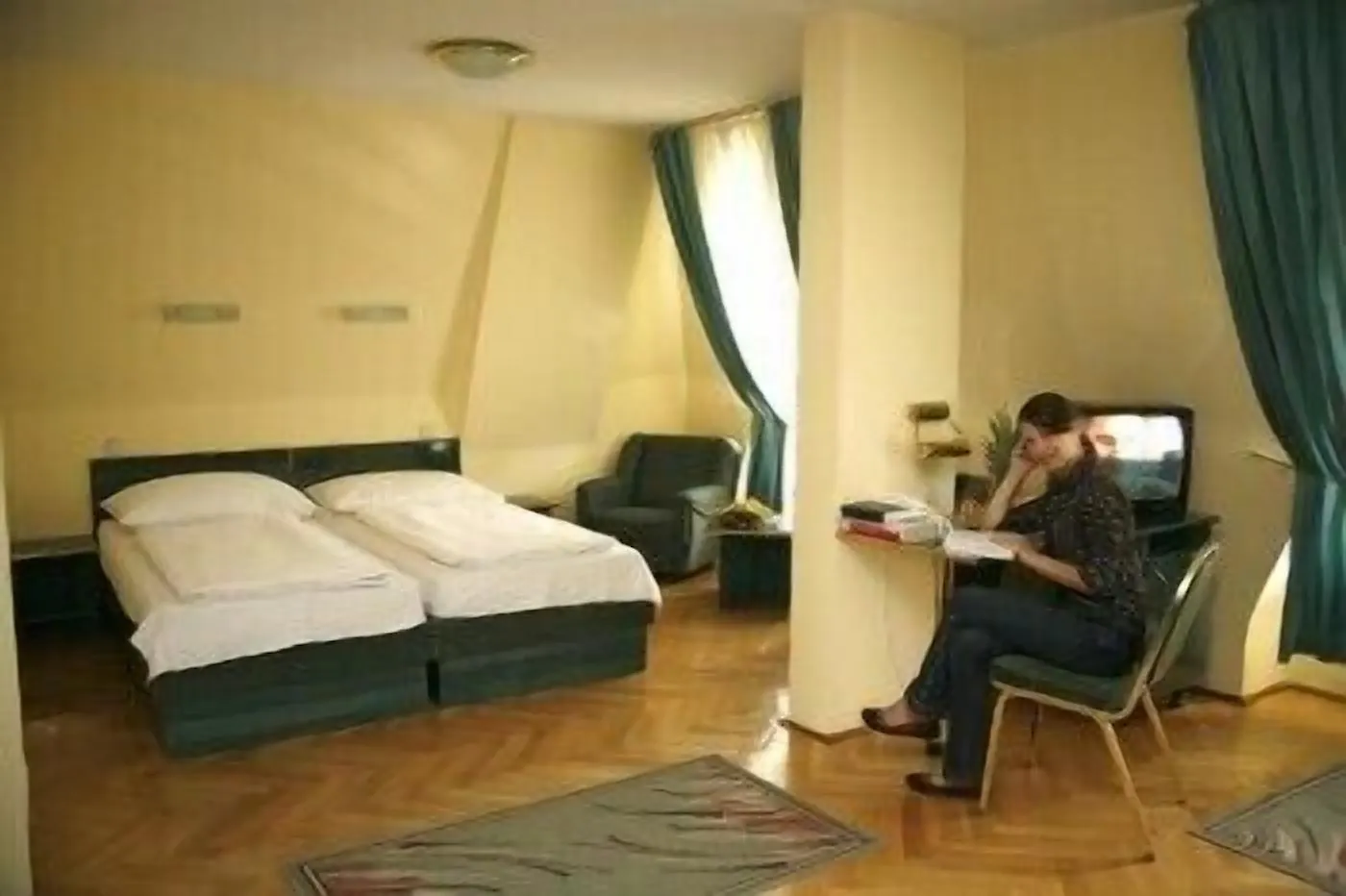 Hotel Bara Budapeste