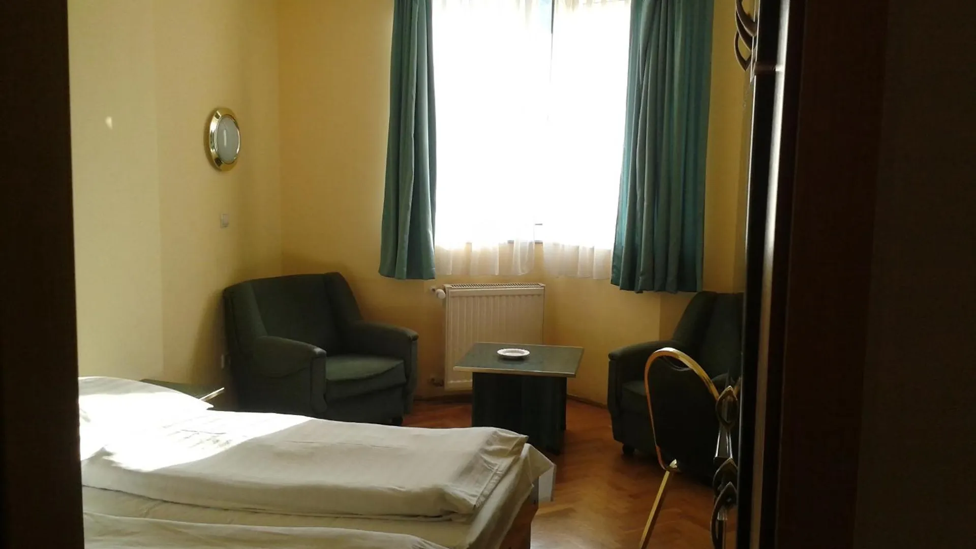 Hotel Bara Budapeste Hungria