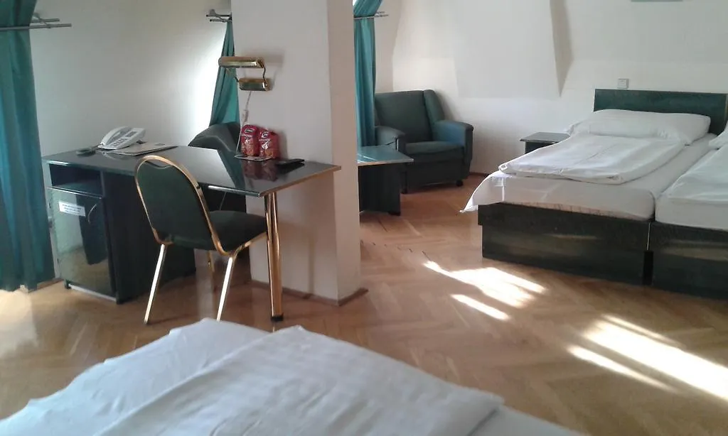 Hotel Bara Budapest Hungary